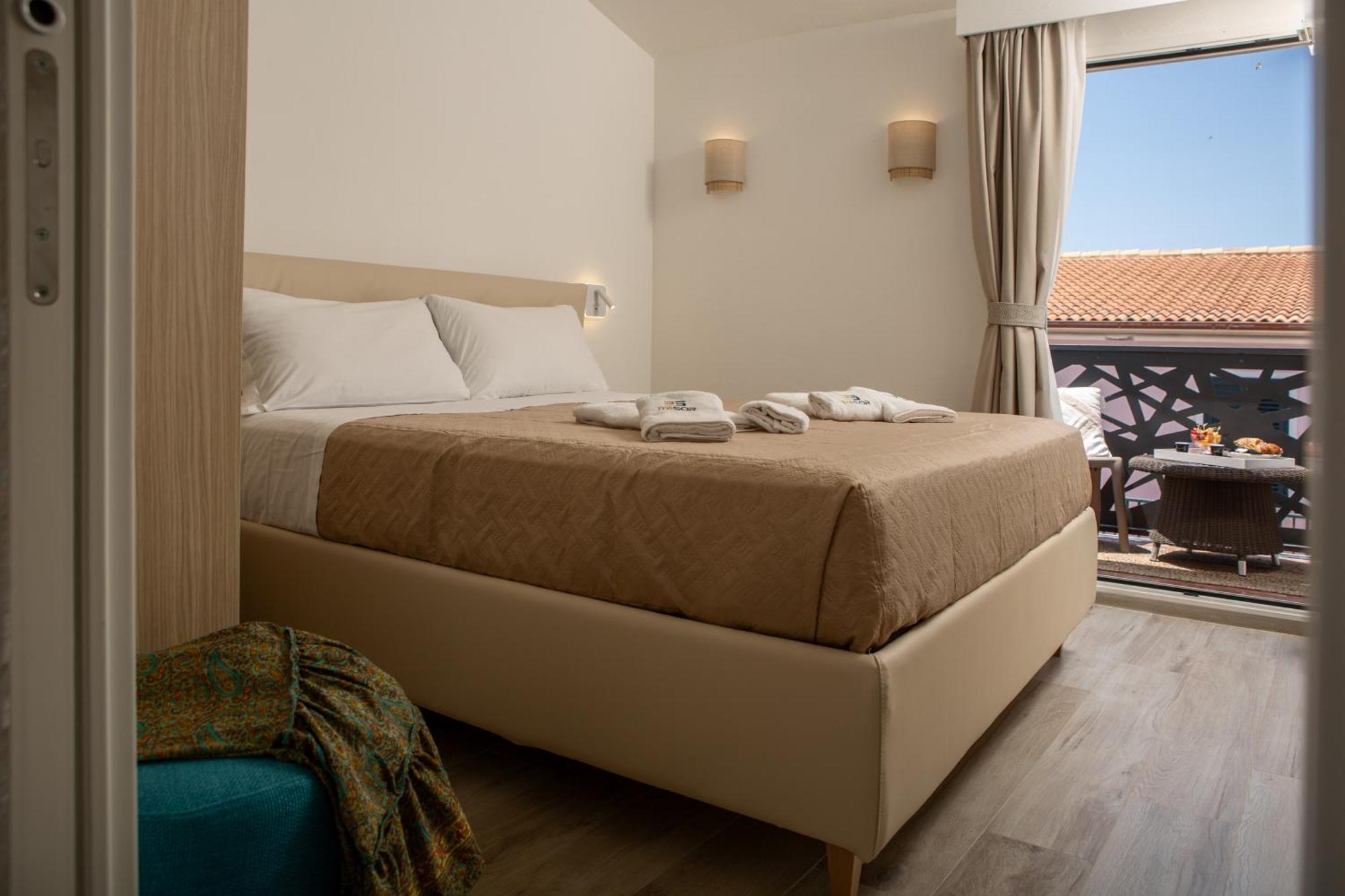 Hotel Tresor Santa Teresa di Gallura Esterno foto